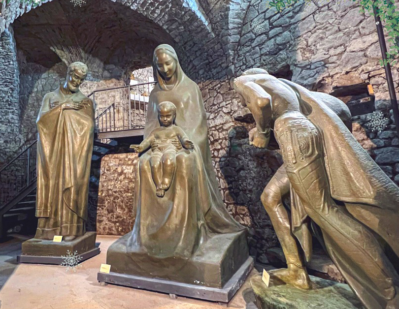 Cave: il Presepe Monumentale più Alto d’Europa